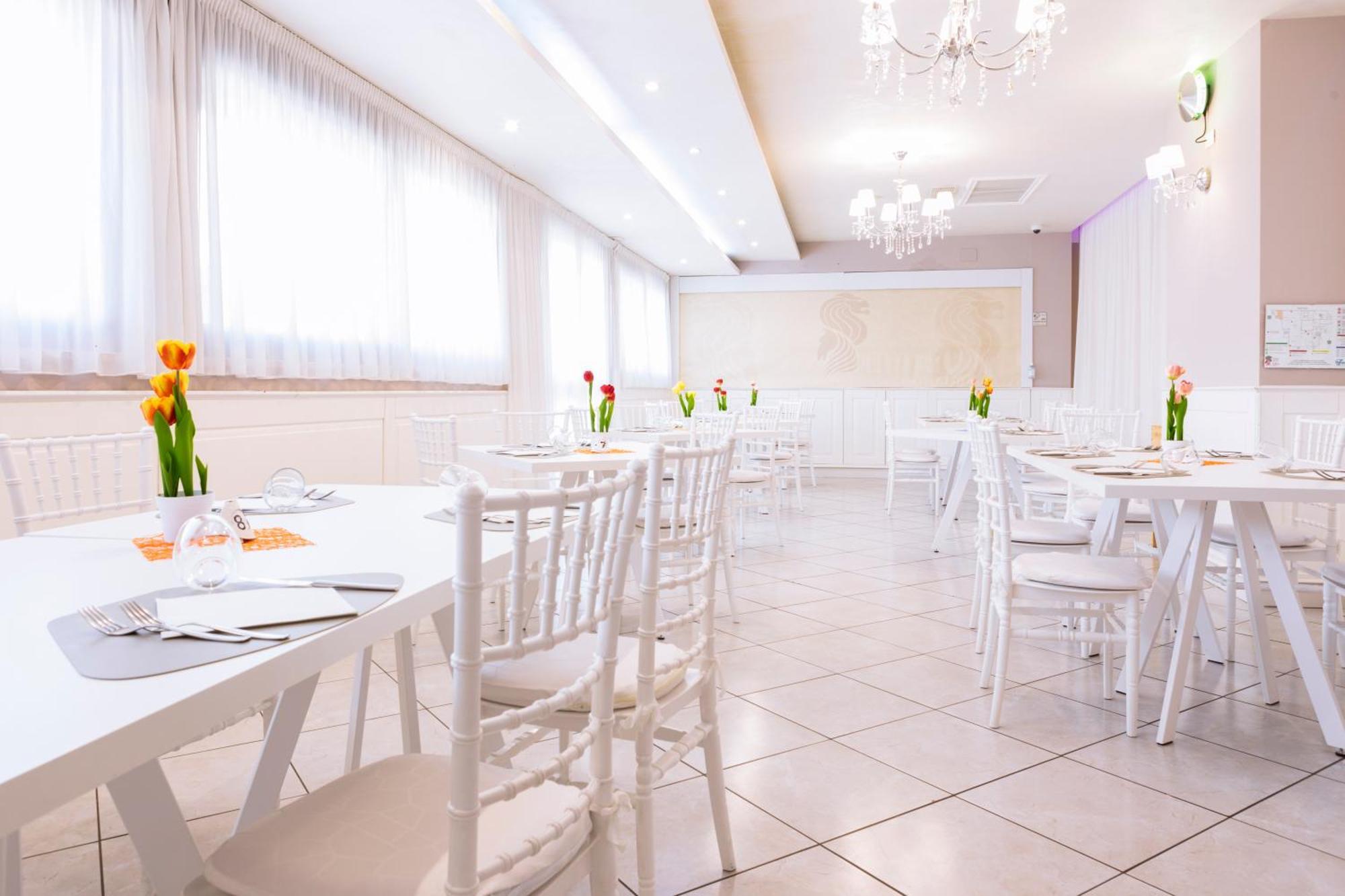 Hotel Leon - Ristorante Al Cavallino Rosso San Giovanni Rotondo Luaran gambar