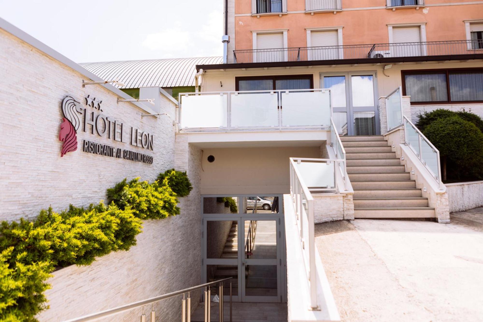 Hotel Leon - Ristorante Al Cavallino Rosso San Giovanni Rotondo Luaran gambar